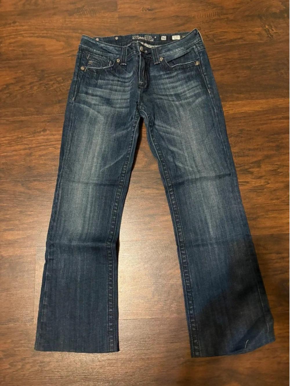 Miss Me size 31 bedazzled boot cut